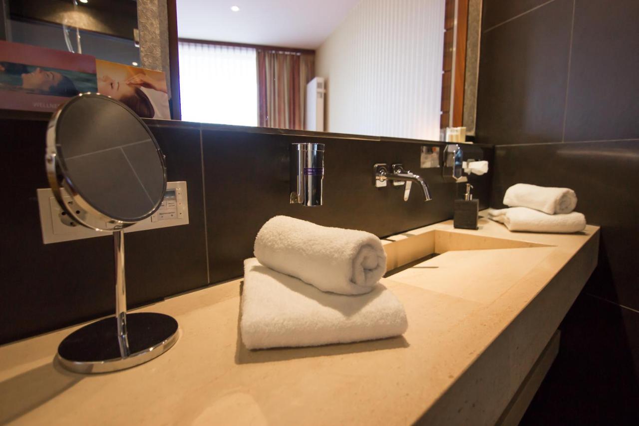 בודמן-לודוויגסהפן Seehotel Adler מראה חיצוני תמונה