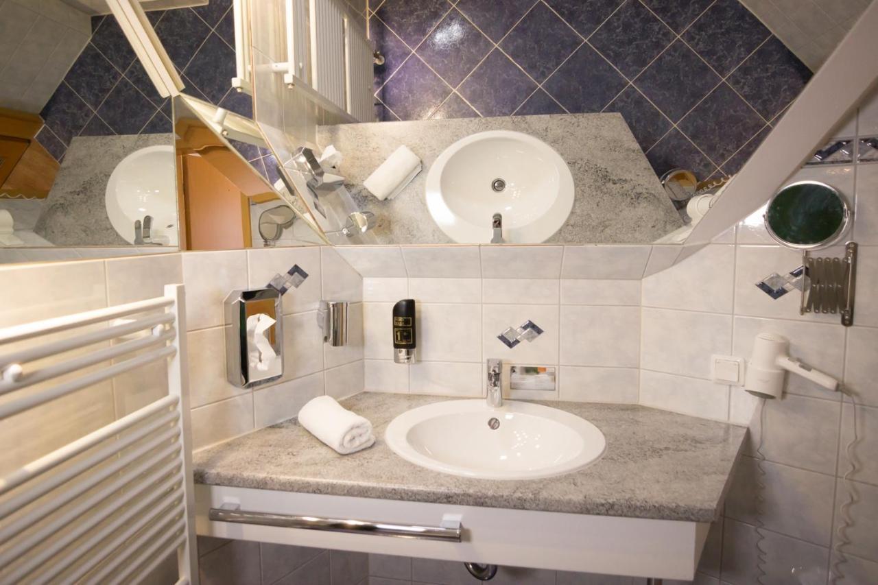 בודמן-לודוויגסהפן Seehotel Adler מראה חיצוני תמונה